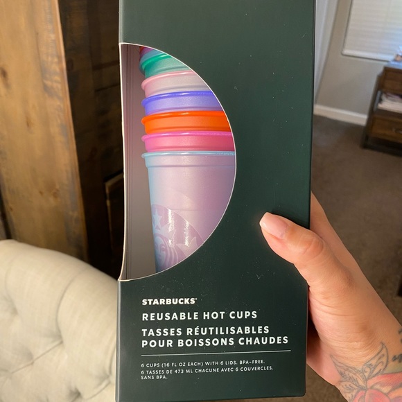 Starbucks color changing cups - Picture 2 of 8